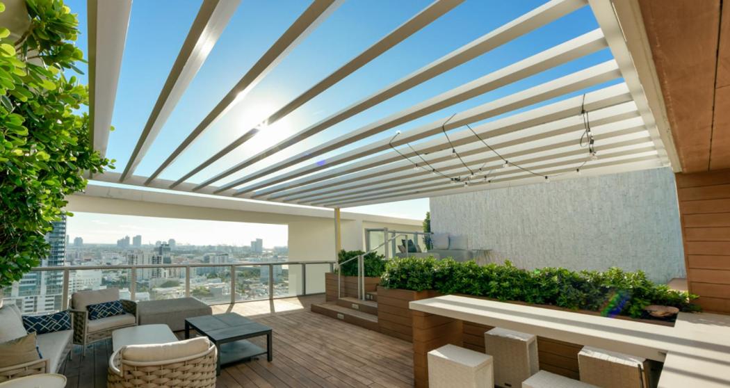 | Upper Penthouse With 2nd Story Expensive Pool Deck