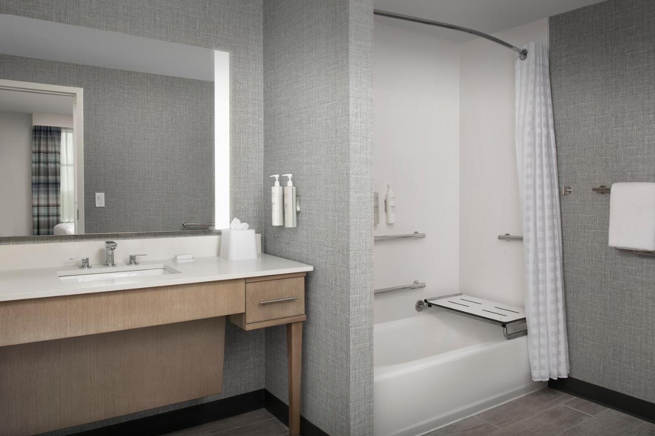 King Suite with Bath Tub - Mobility Accessible at Homewood Suites by Hilton Destin