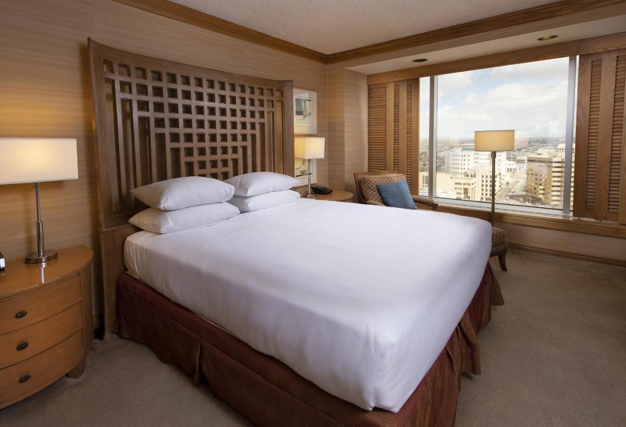 Presidential Suite at The Clyde Hotel