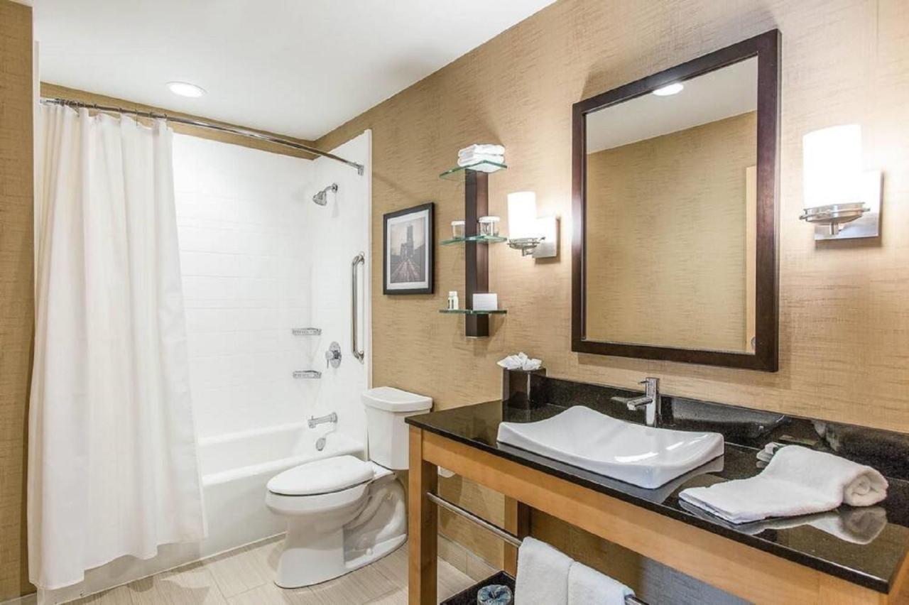 One-Bedroom King Suite - Non-Smoking at Wyndham Avon