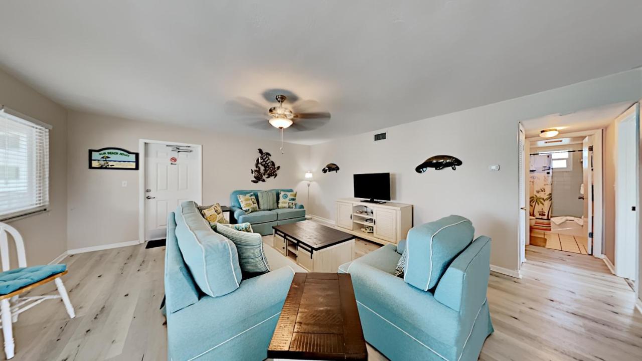 Two-Bedroom Apartment at Redington Surf Resort