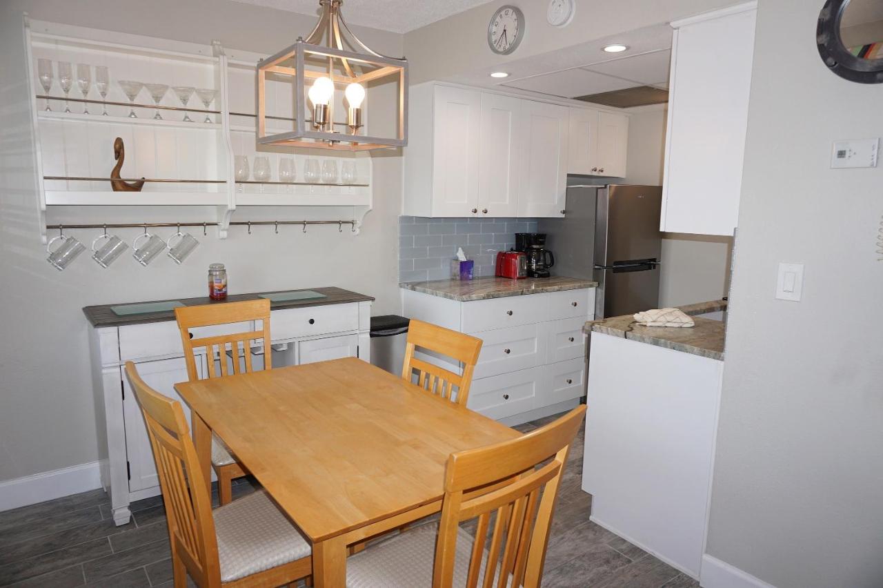 One-Bedroom Suite at Redington Surf Resort