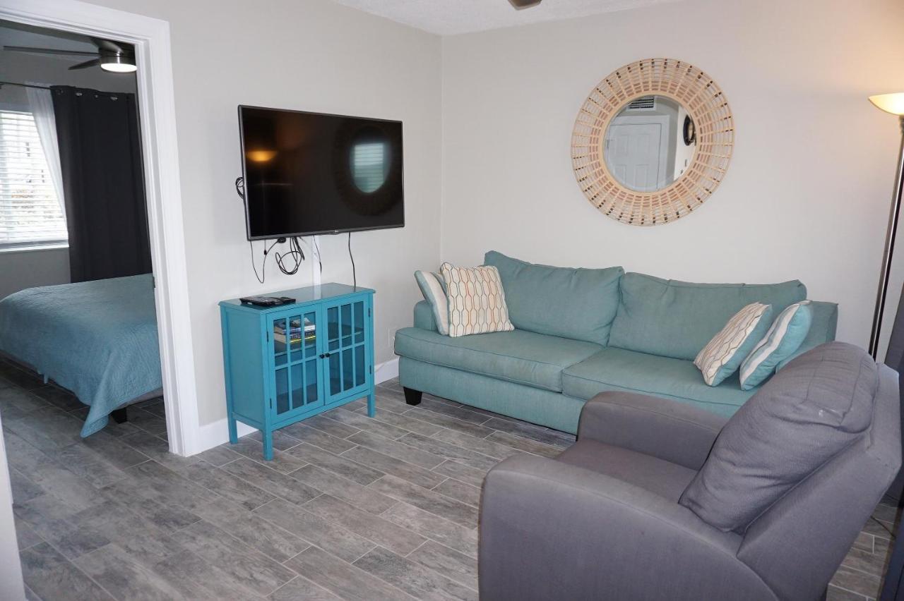 One-Bedroom Suite at Redington Surf Resort