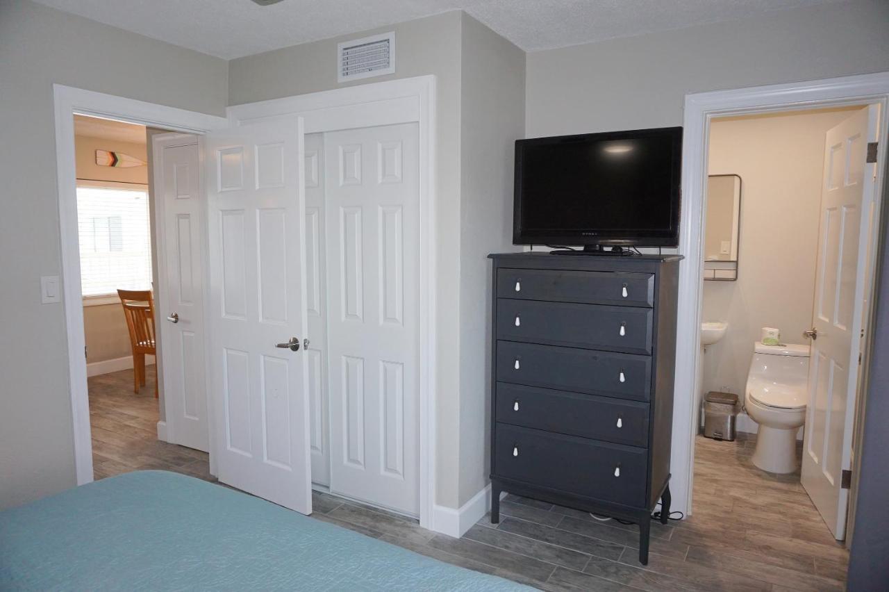 One-Bedroom Suite at Redington Surf Resort