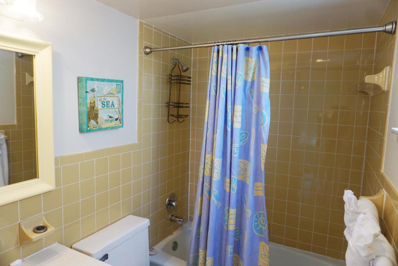 One-Bedroom Suite at Redington Surf Resort