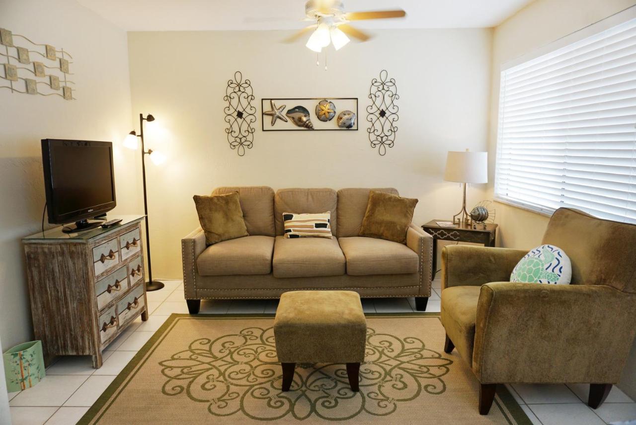 One-Bedroom Suite at Redington Surf Resort