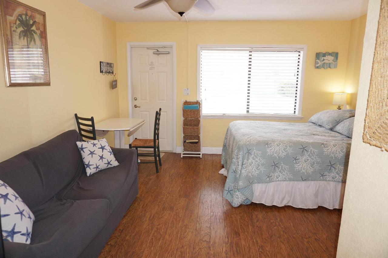 Queen Studio at Redington Surf Resort