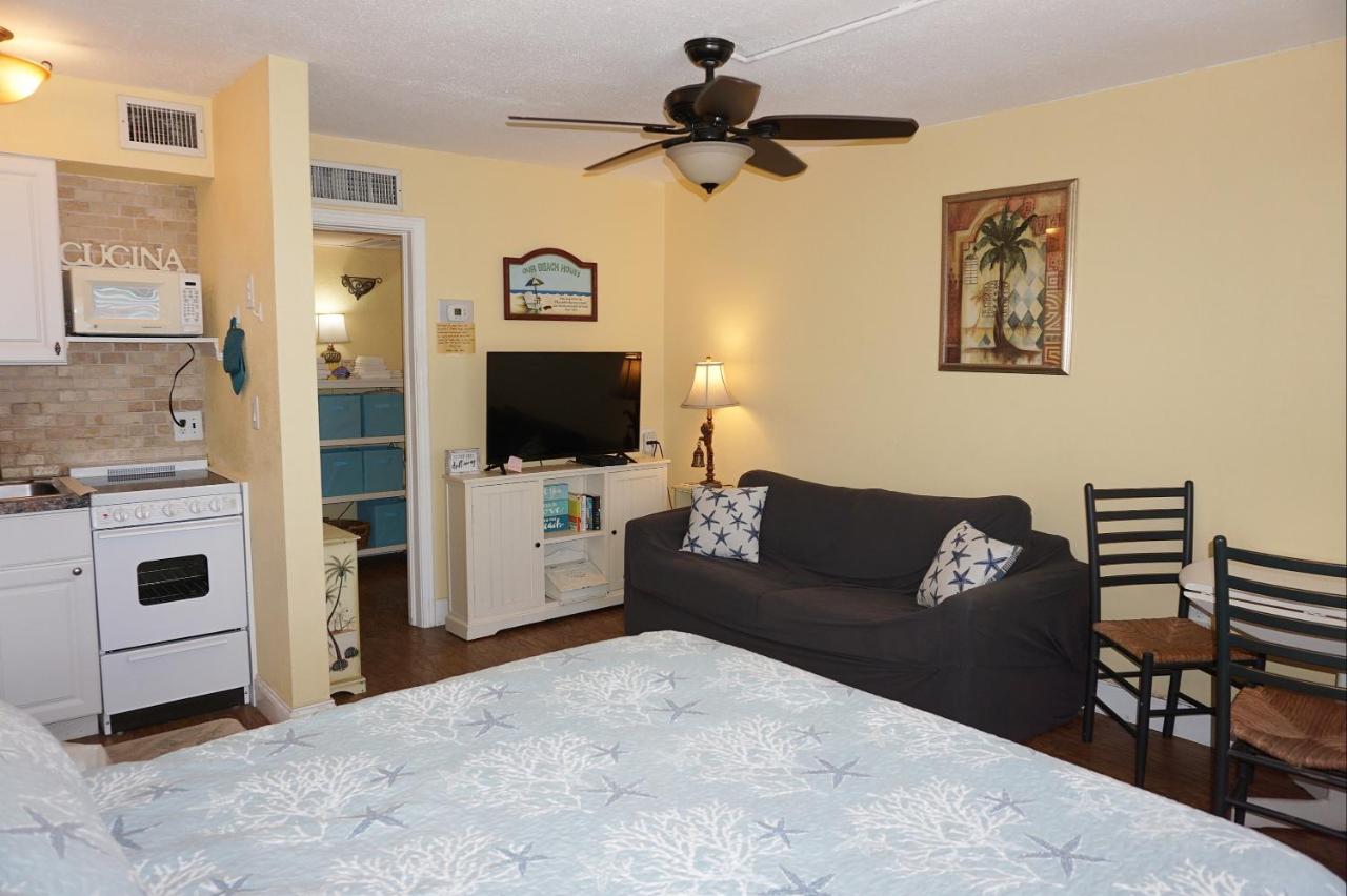 Queen Studio at Redington Surf Resort
