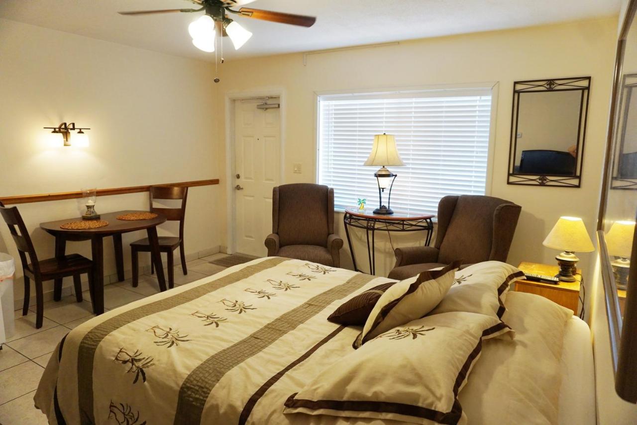Queen Studio at Redington Surf Resort