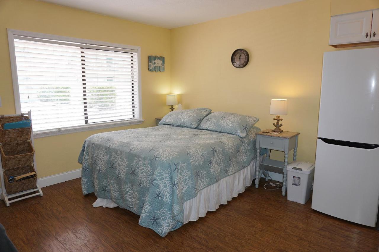 Queen Studio at Redington Surf Resort