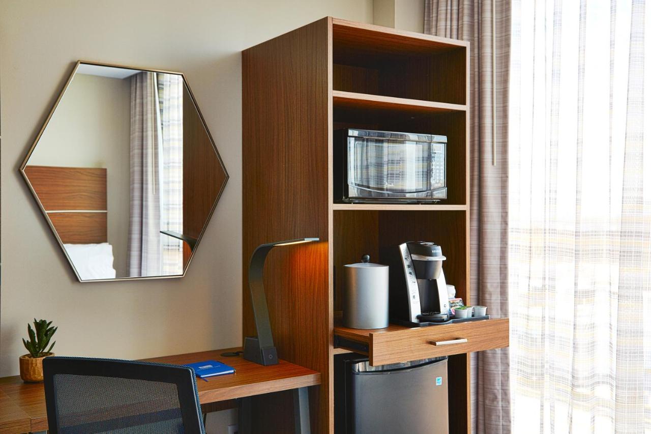 Standard Double Room at Holiday Inn Express NYC Brooklyn - Sunset Park by IHG