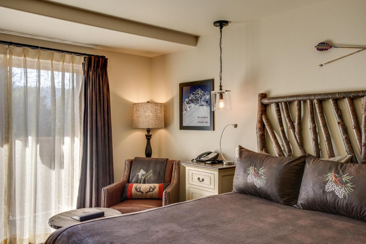 Deluxe Single Room with Balcony at Bavarian Lodge