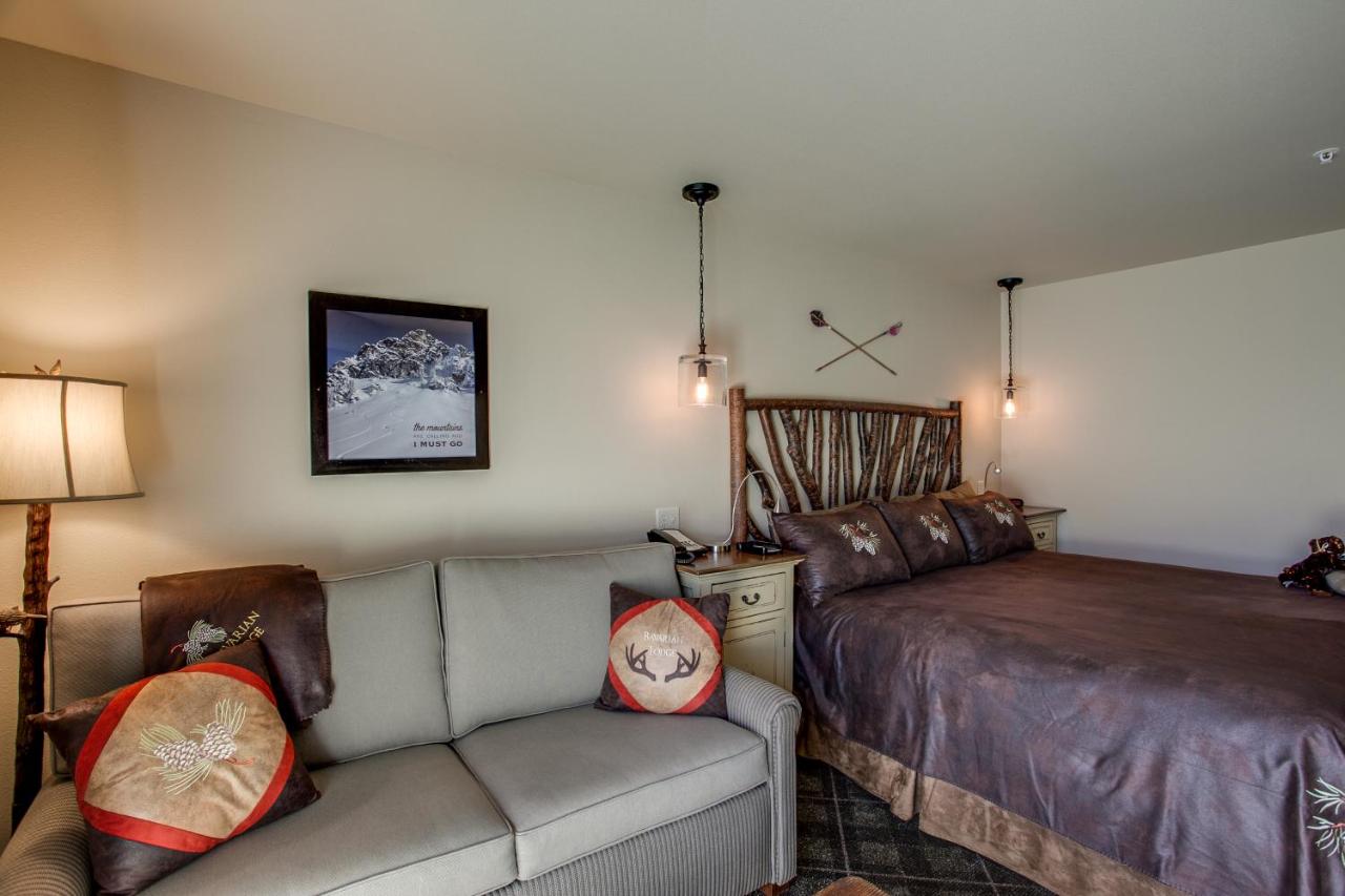 King Room with Balcony at Bavarian Lodge