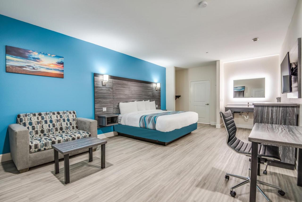 King Room - Disability Access at Americas Best Value Inn & Suites Houston at Hwy 6