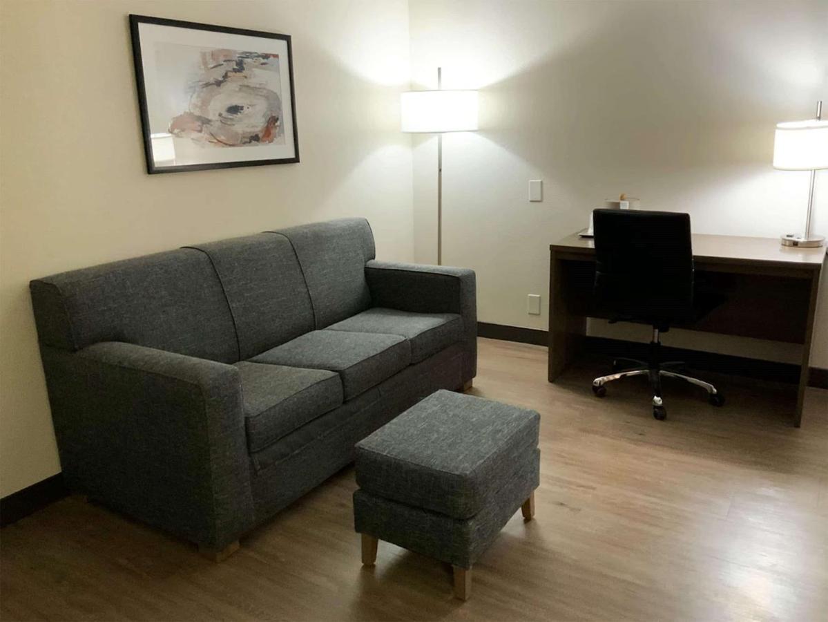 1 Kind Bed, Mobility Accessible Studio Suite, Non-Smoking at Wingate by Wyndham Jackson/Ridgeland