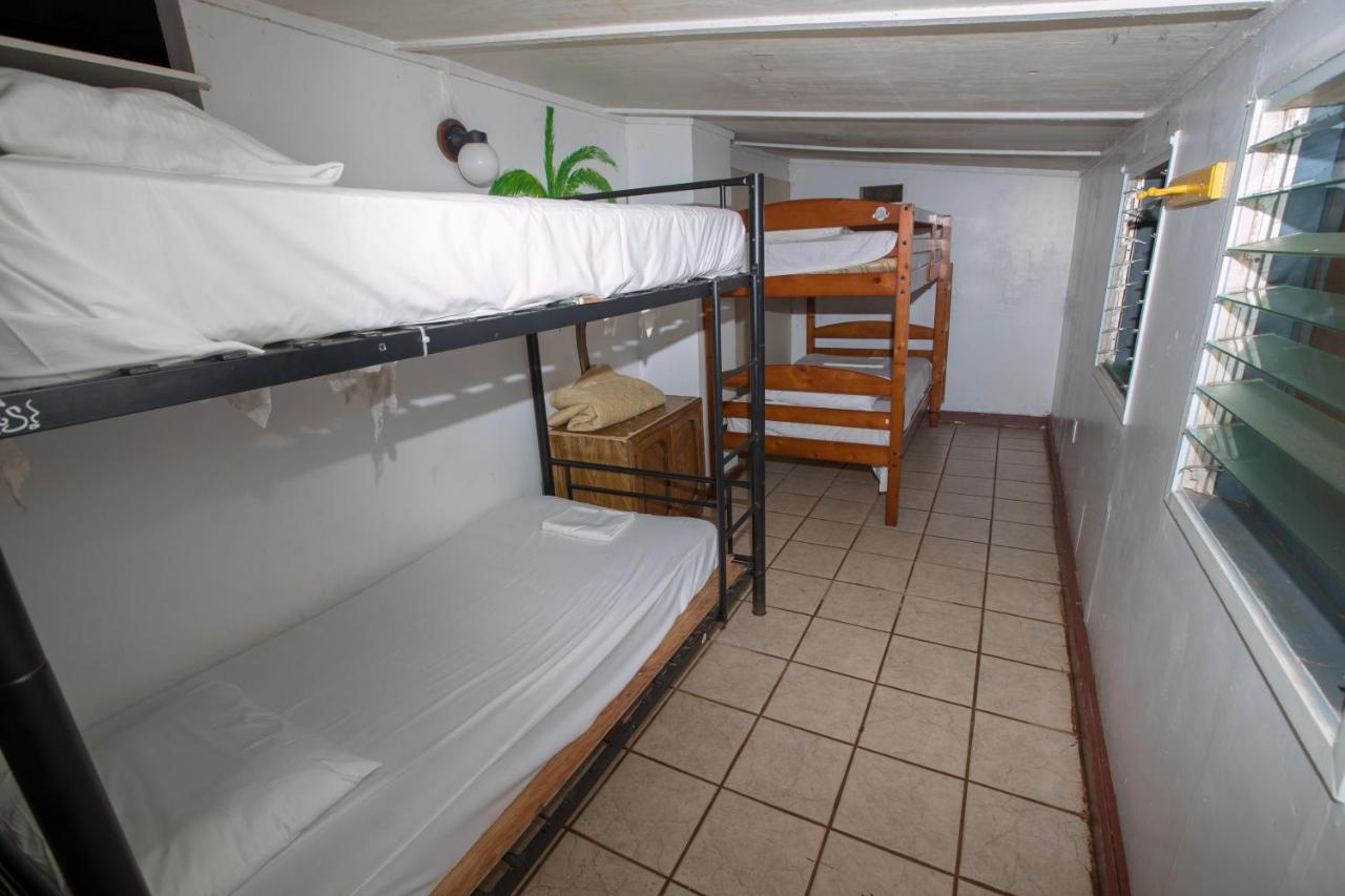 | Backpackers Vacation Inn and Plantation Village