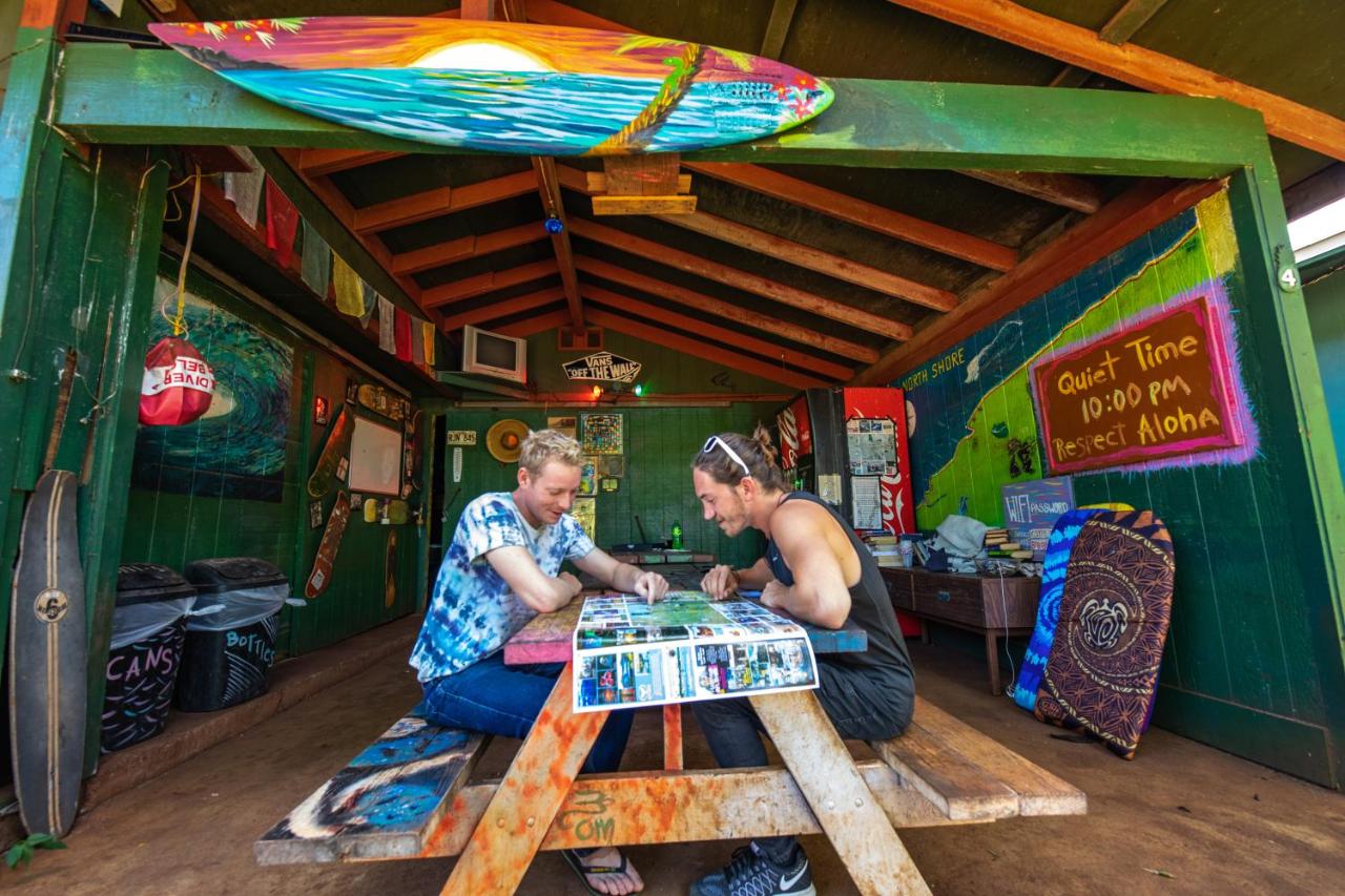 | Backpackers Vacation Inn and Plantation Village