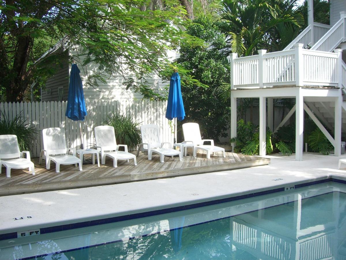 | Casa 325 Guesthouse
