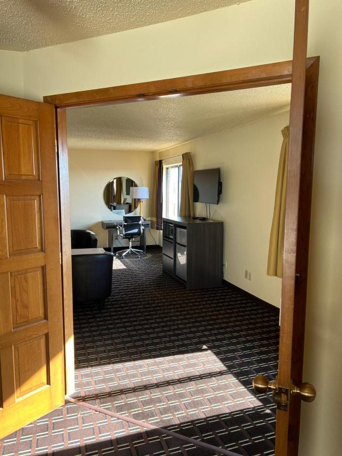 One-Bedroom King Suite - Non-Smoking at Super 8 by Wyndham Watertown WI