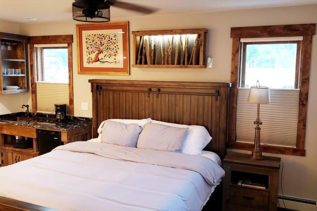 | Clear Creek Inn