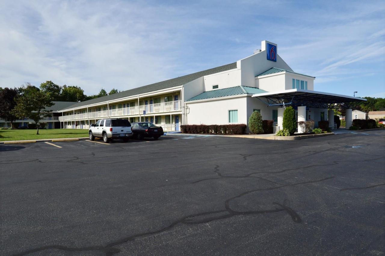 | Motel 6-Tewksbury, MA - Boston
