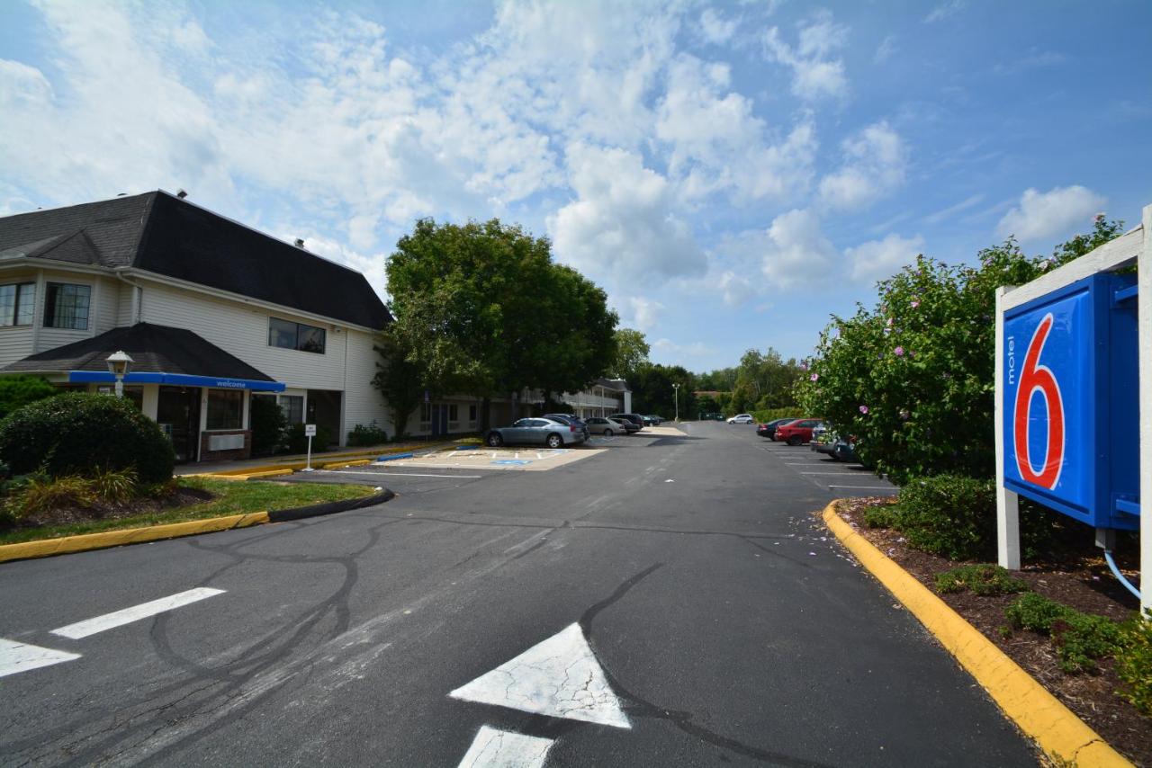 | Motel 6-Wethersfield, CT - Hartford