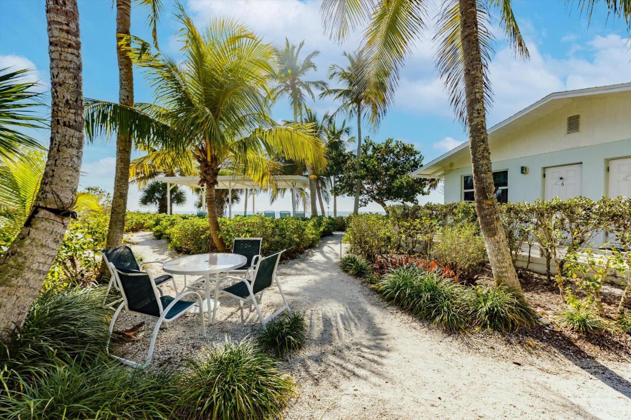 | Blue Dolphin Hotel