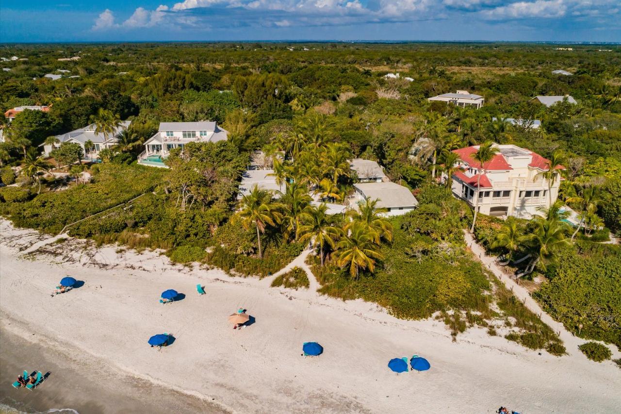 | Blue Dolphin Hotel