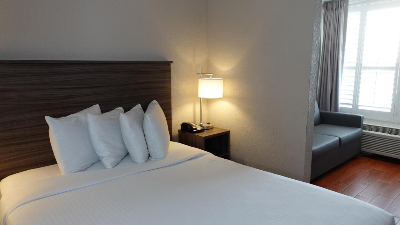 Junior Suite at Melbourne All Suites Inn near I95