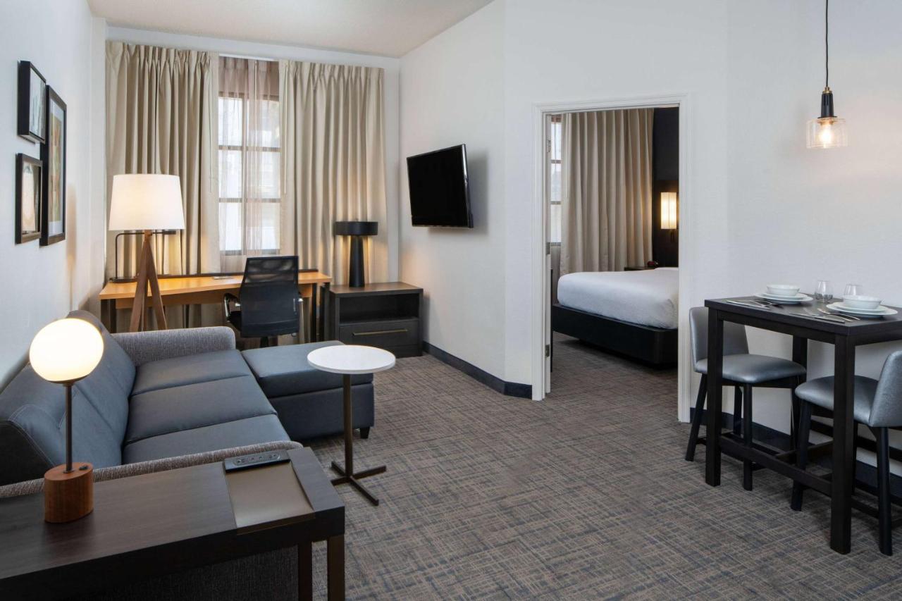 Suite at Sonesta ES Suites New Orleans Convention Center