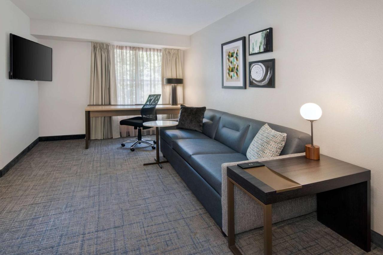 One Bedroom Suite King at Sonesta ES Suites Atlanta Kennesaw Town Center