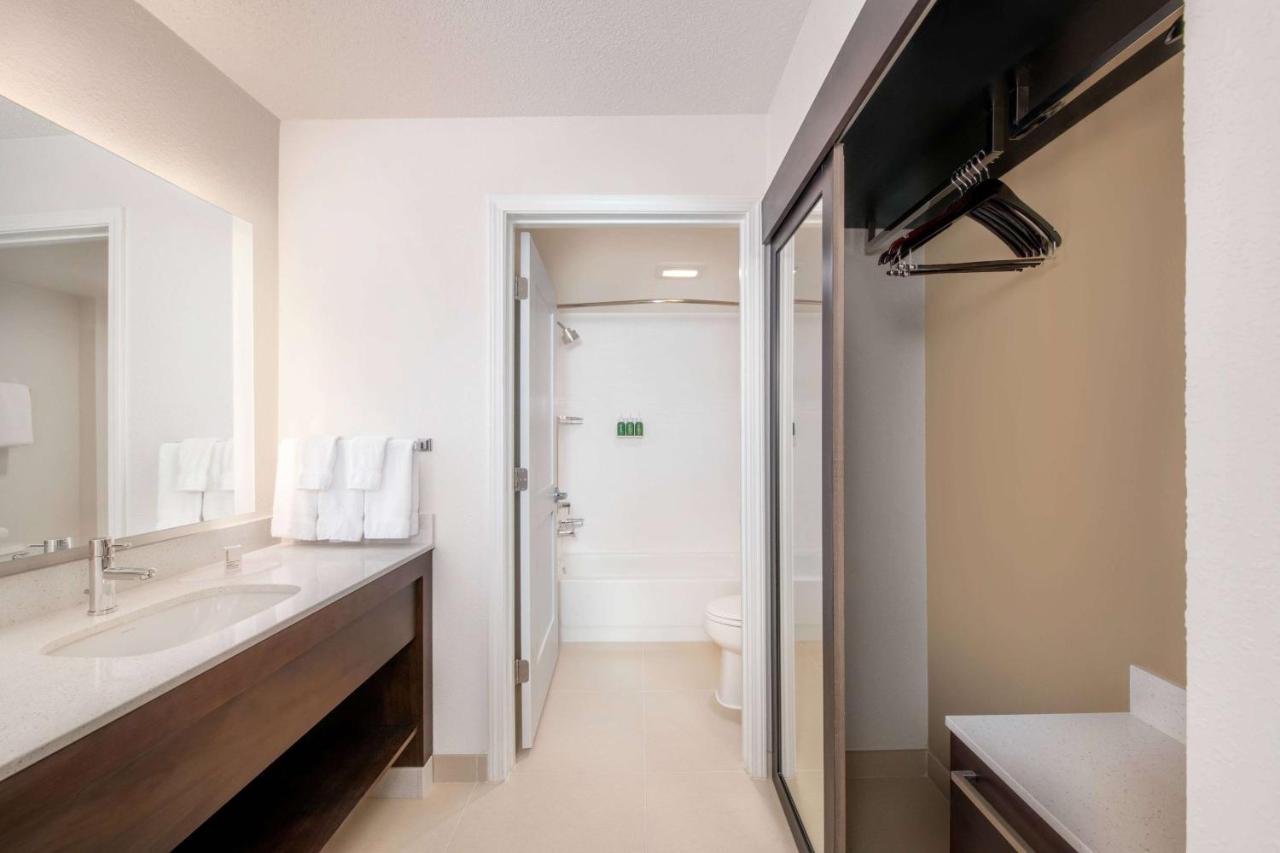 Studio Suite King - Hearing Accessible at Sonesta ES Suites Atlanta Kennesaw Town Center