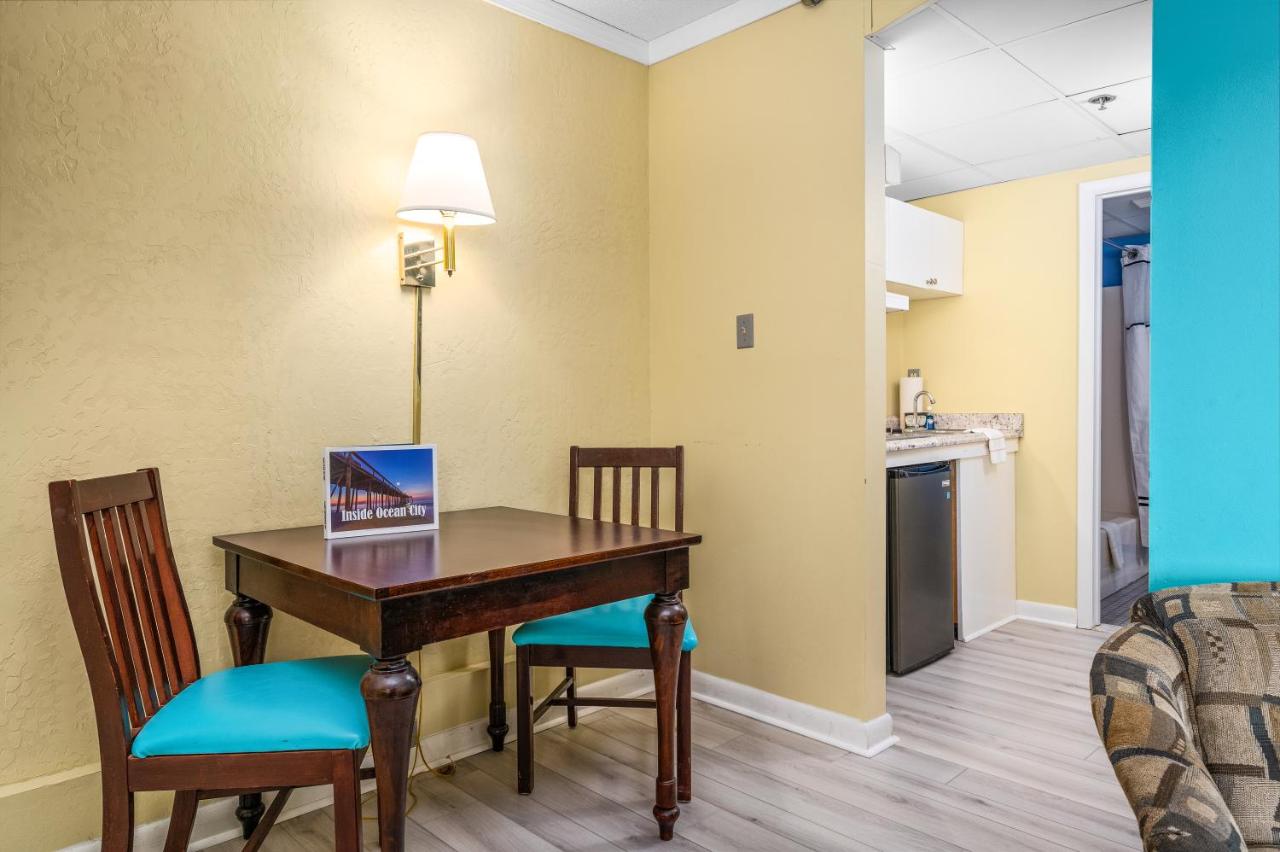 King Suite at Cayman Suites Hotel