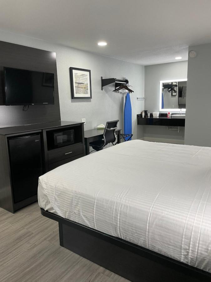  | SureStay Hotel by Best Western San Antonio Riverwalk