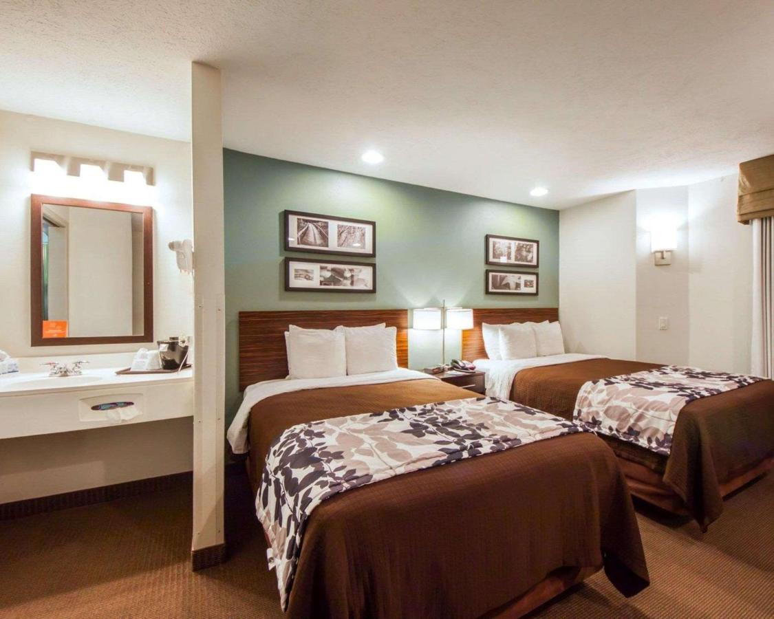 Room with One Queen Bed and One Double Bed - Non-Smoking at Sleep Inn & Suites Edmond near University