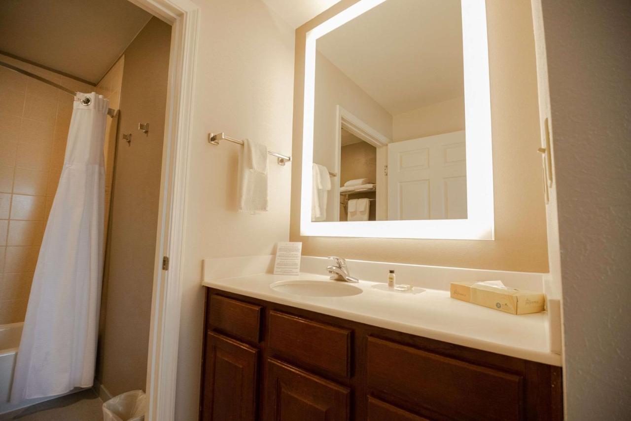 Studio King Suite at Sonesta ES Suites Baton Rouge University at Southgate