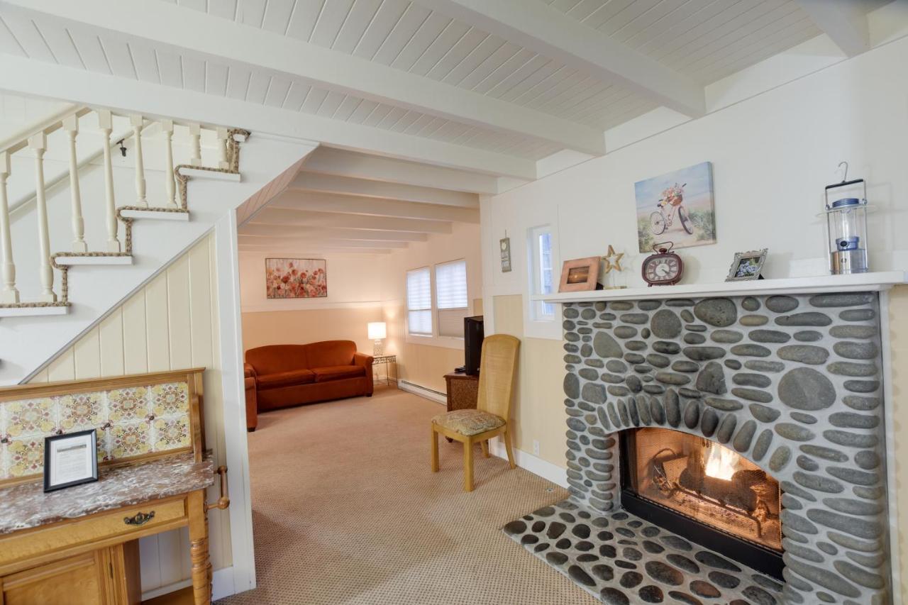 Argonauta Two Bedroom Cottage at The Waves