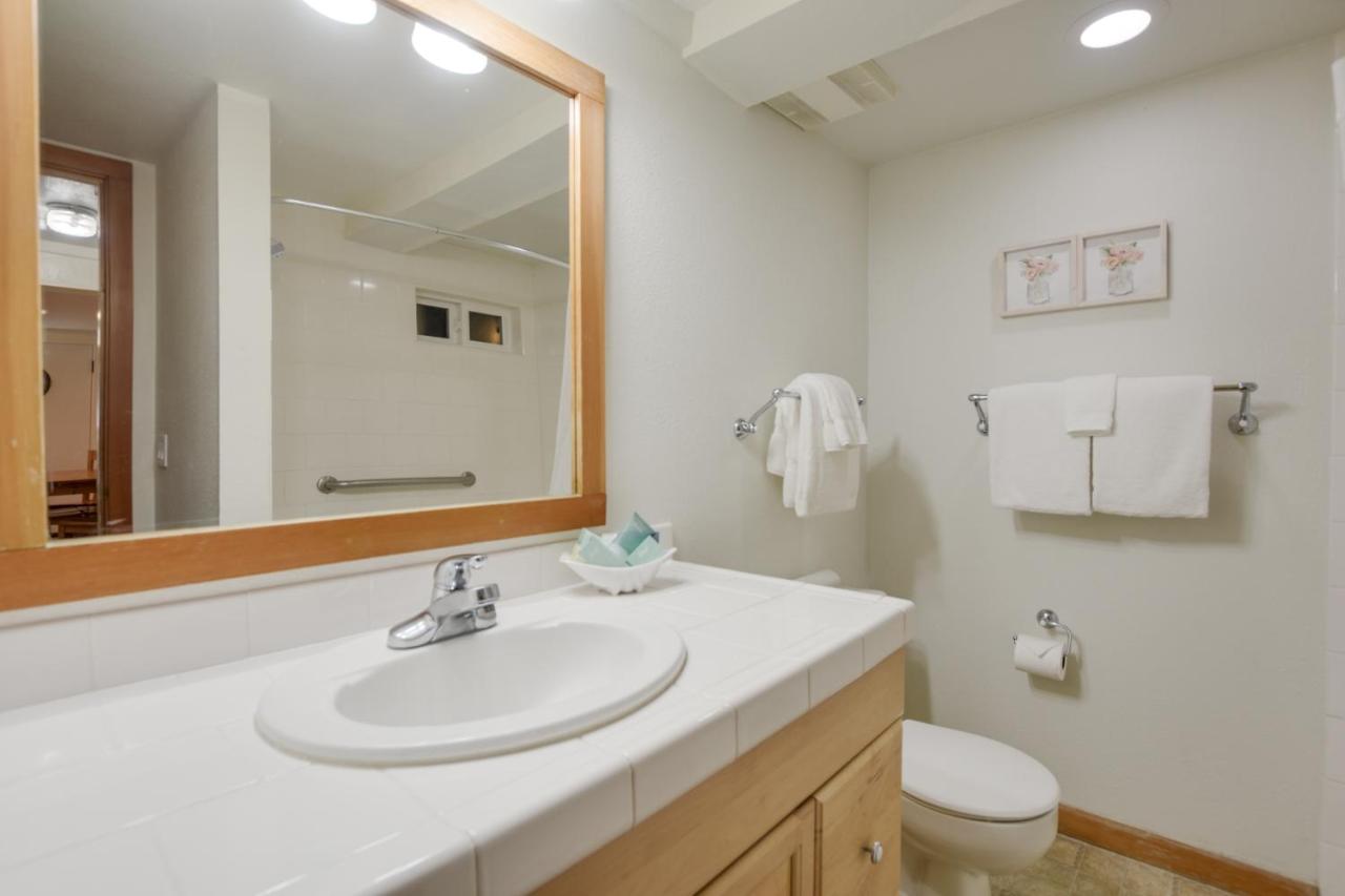 Argonauta One Bedroom Cottage at The Waves
