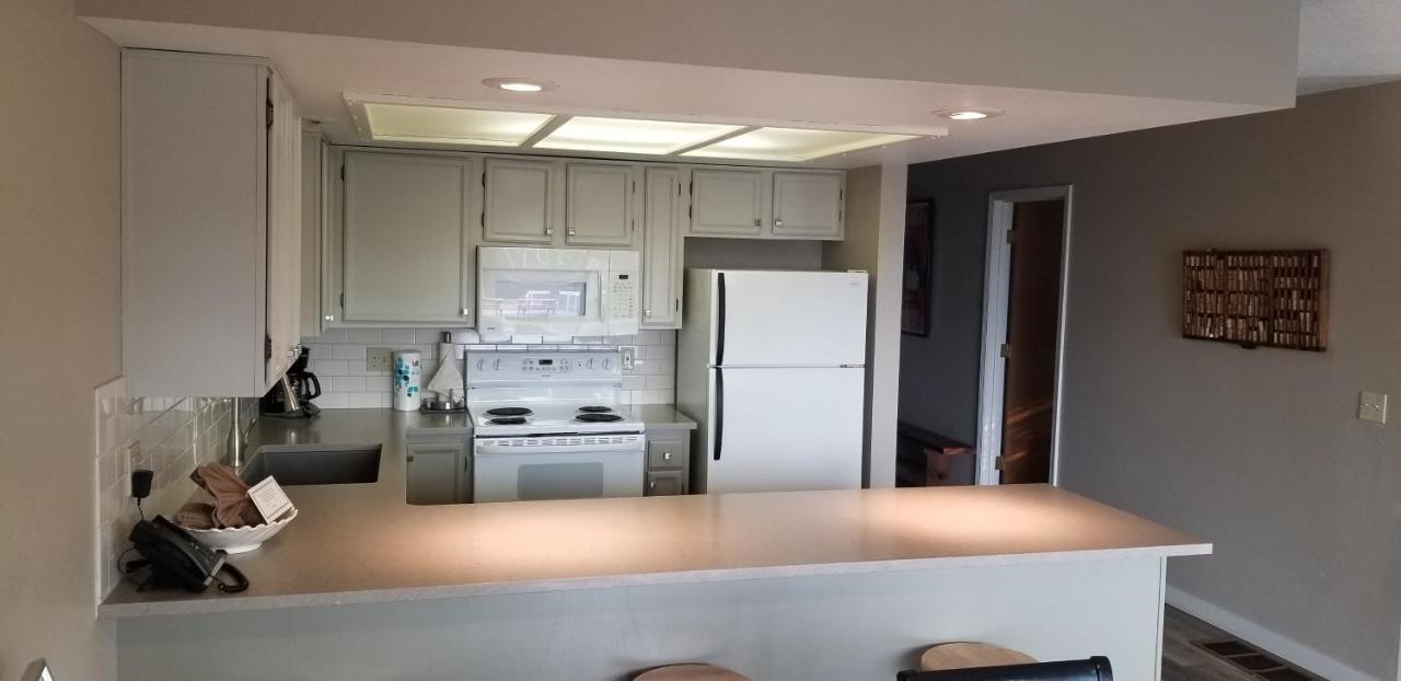 Ocean View 2 bedroom condominium - 1.5 miles south of The Waves at The Waves