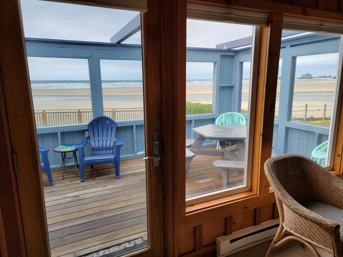 Argonauta Beach Front Cottage at The Waves