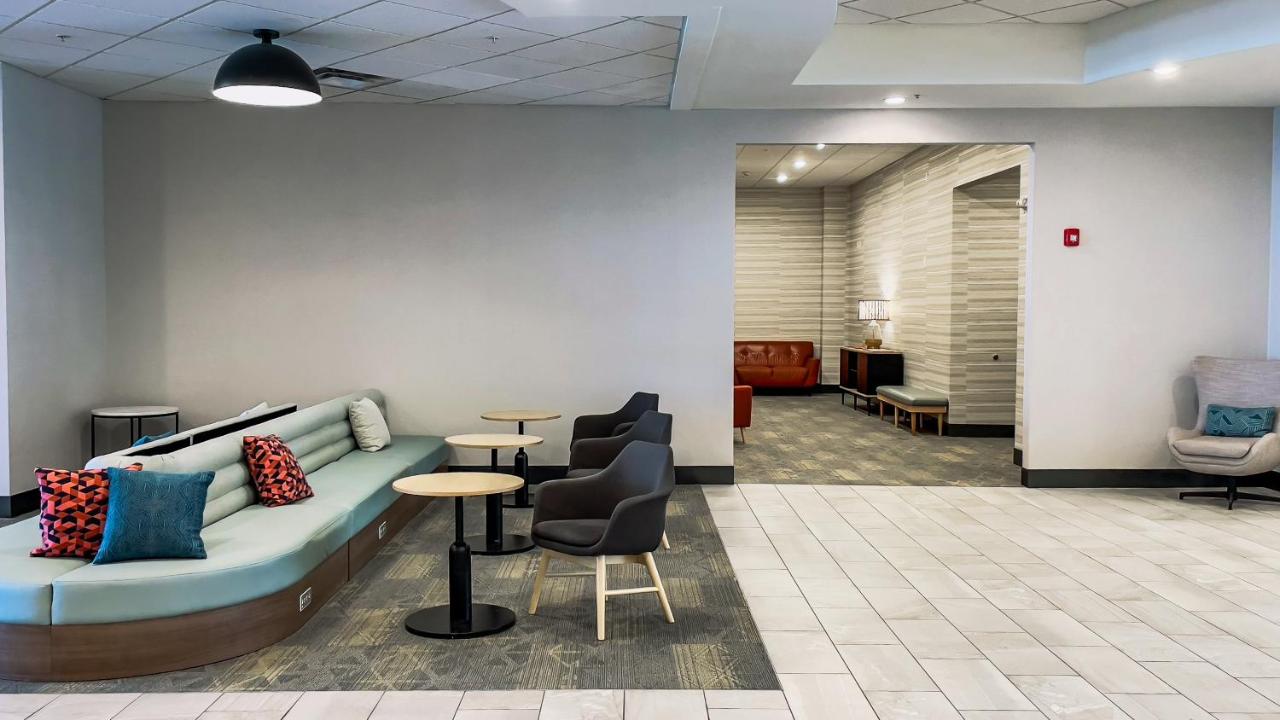 | Holiday Inn Omaha Downtown - Airport, an IHG Hotel