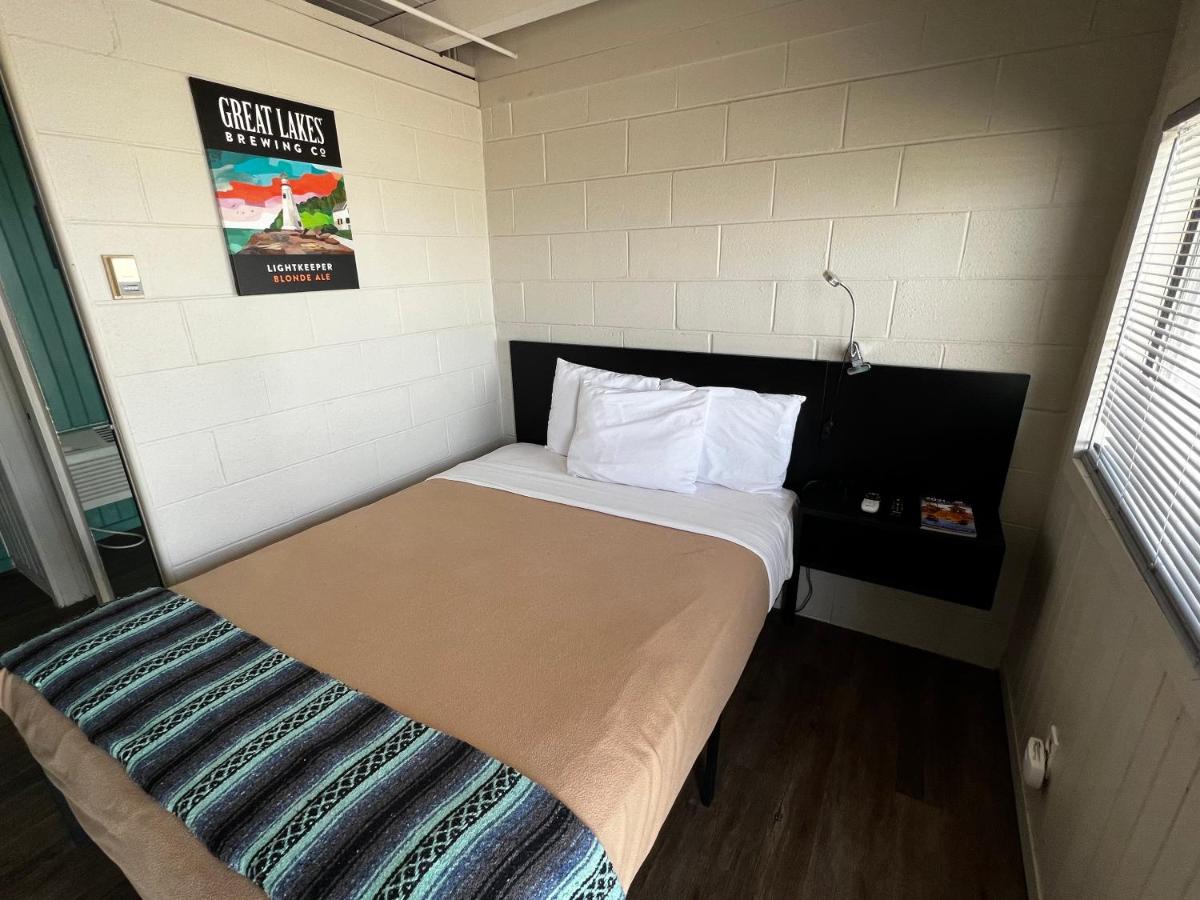  | The Cedar Motel