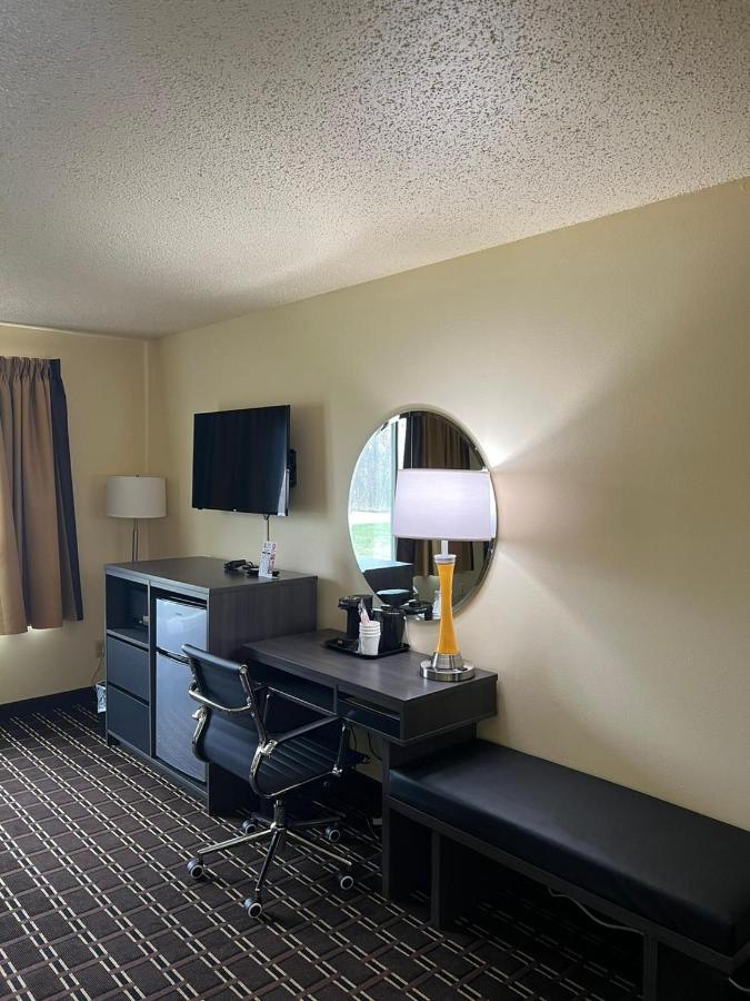 King Studio Suite - Non-Smoking at Super 8 by Wyndham Watertown WI