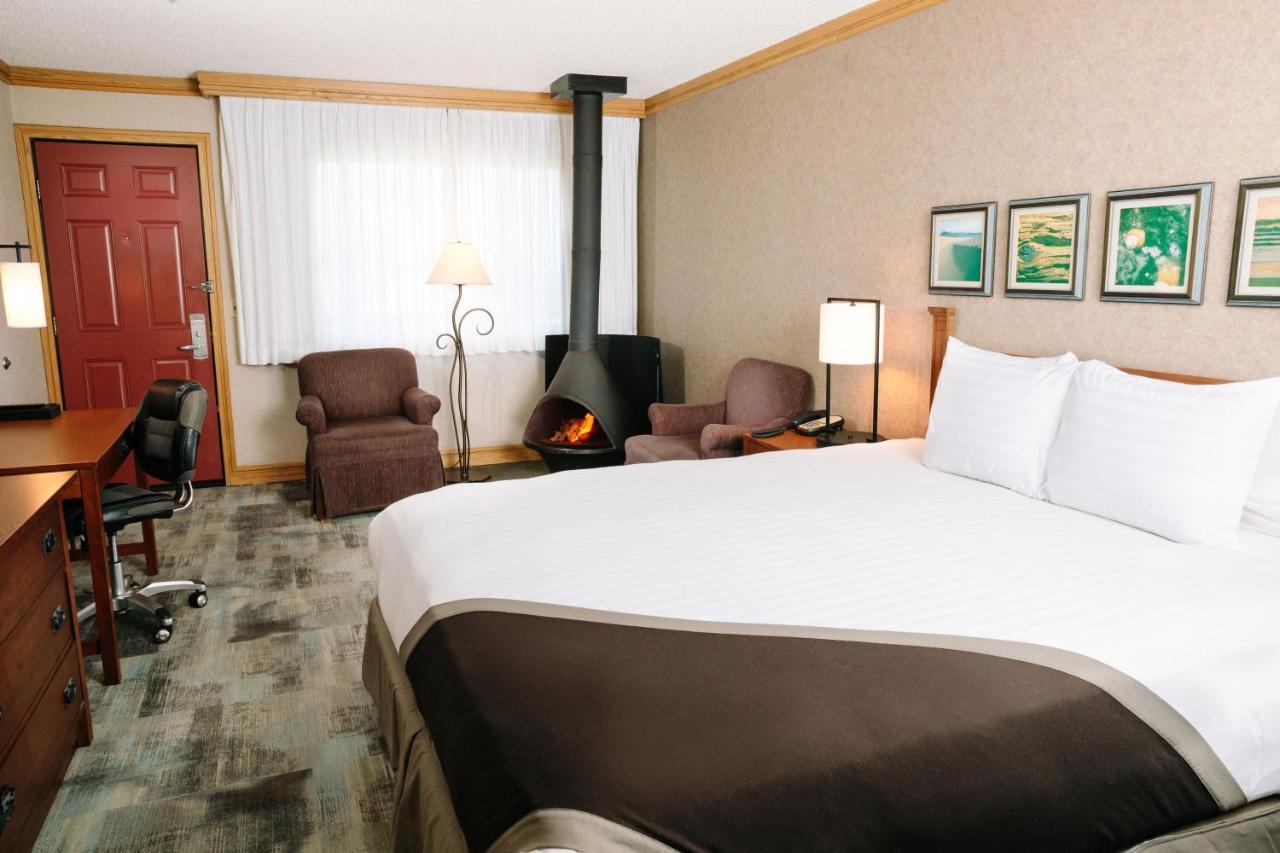 Deluxe King Room with Fireplace at Cavalier Oceanfront Resort
