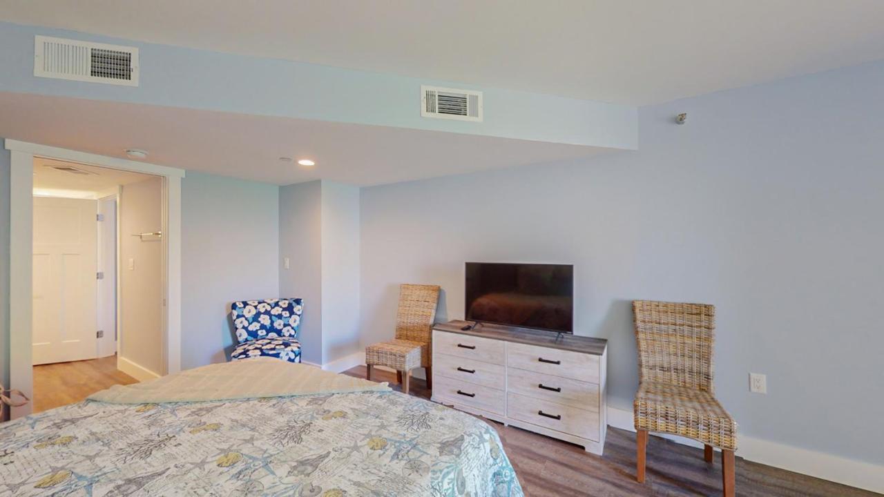  | 2416 Villamare