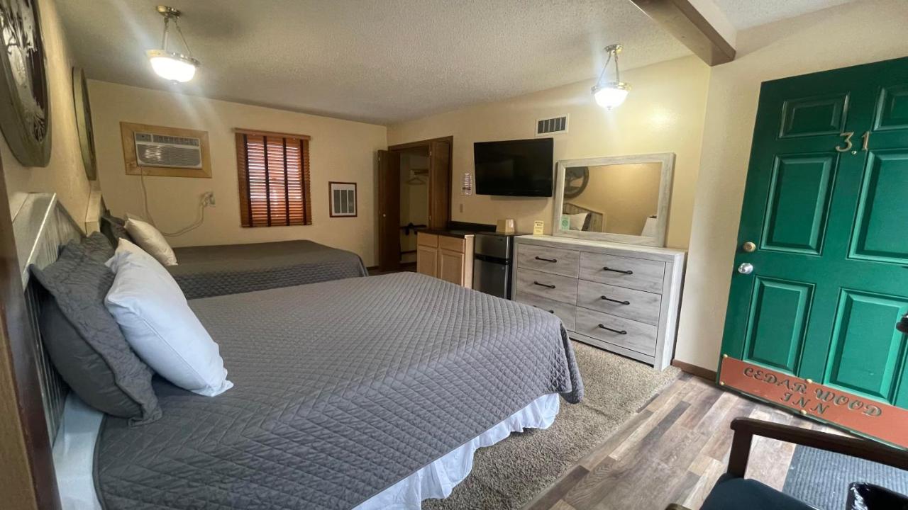  | Cedar Wood Inn
