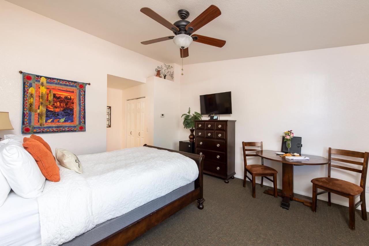  | Whispering Creek Bed & Breakfast