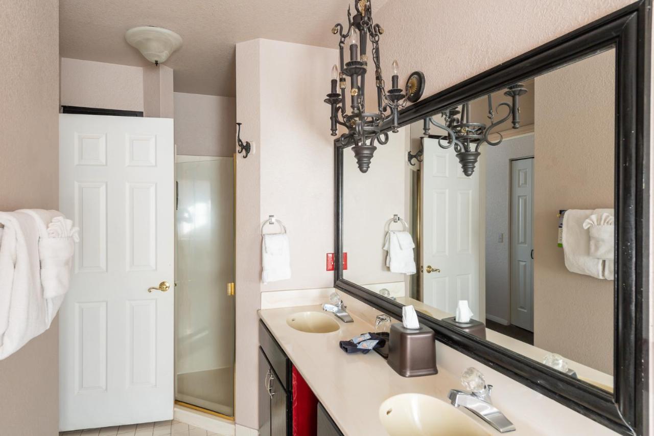 | Whispering Creek Bed & Breakfast