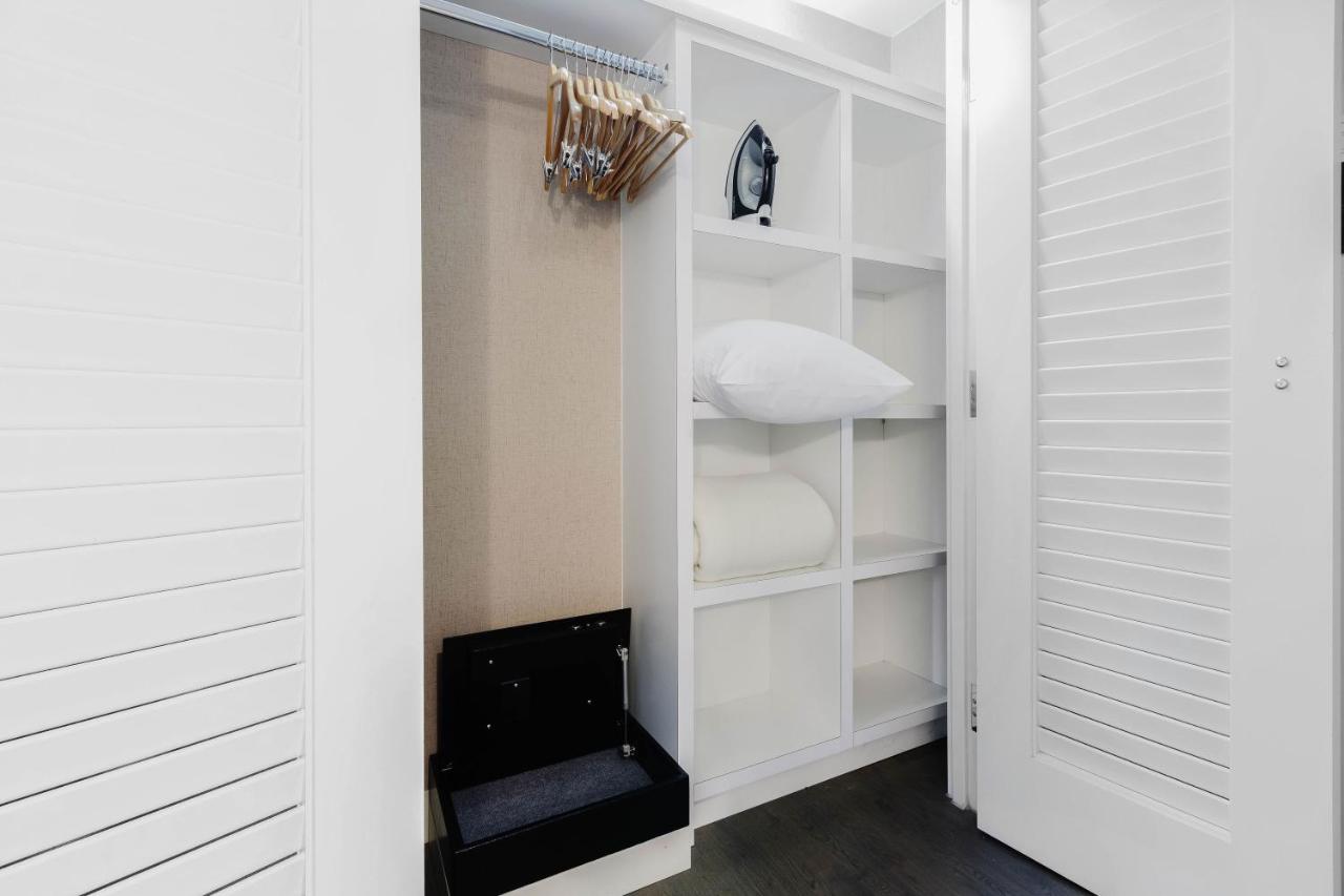 | 2500 Penn, a Placemakr Experience