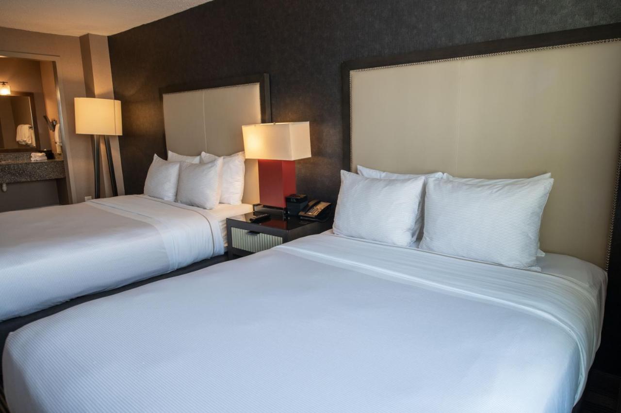 | 2500 Penn, a Placemakr Experience